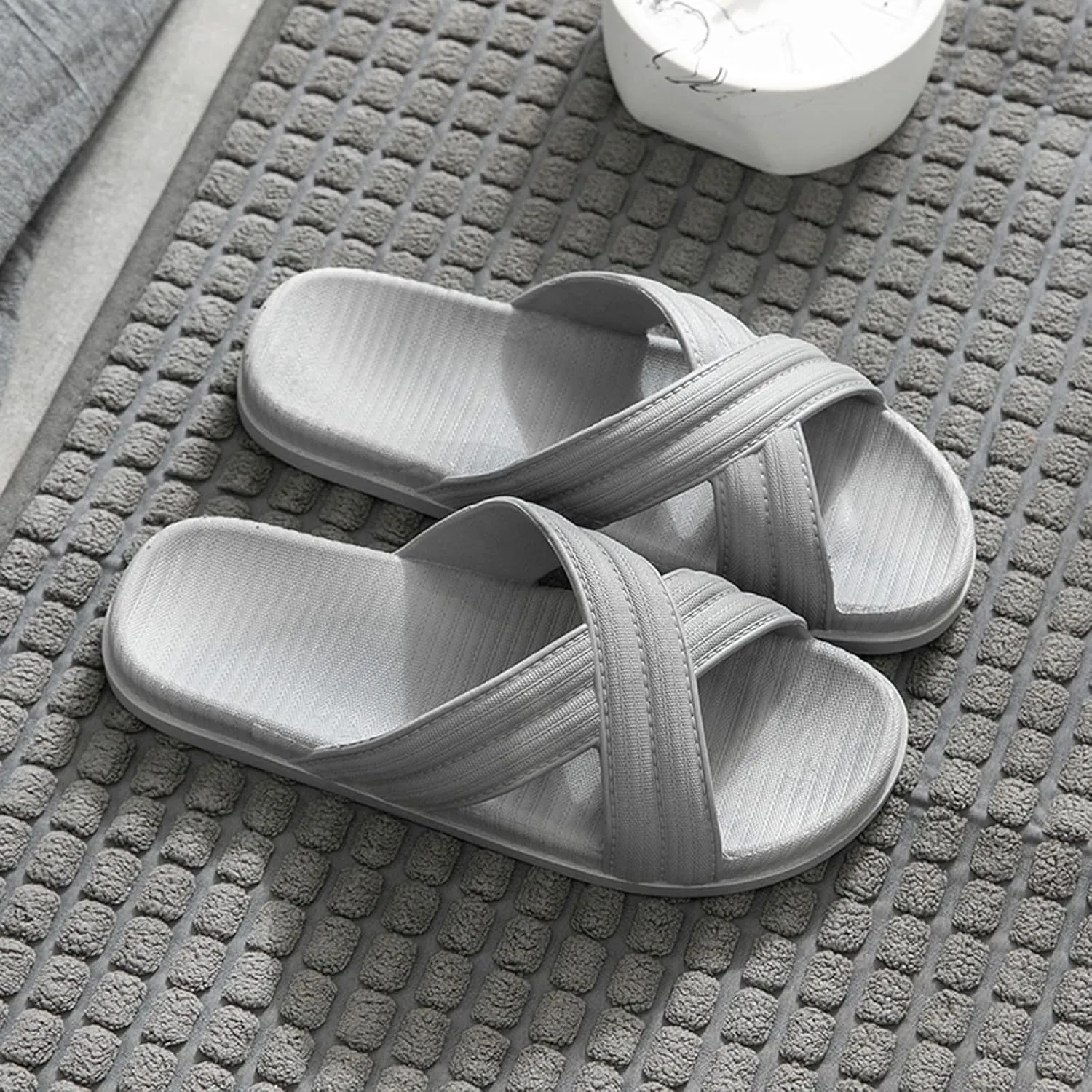 Bathroom Slippers Men Womens Slides Slides for Men for Women Gym Comfortable Ultra Comfort Slippers