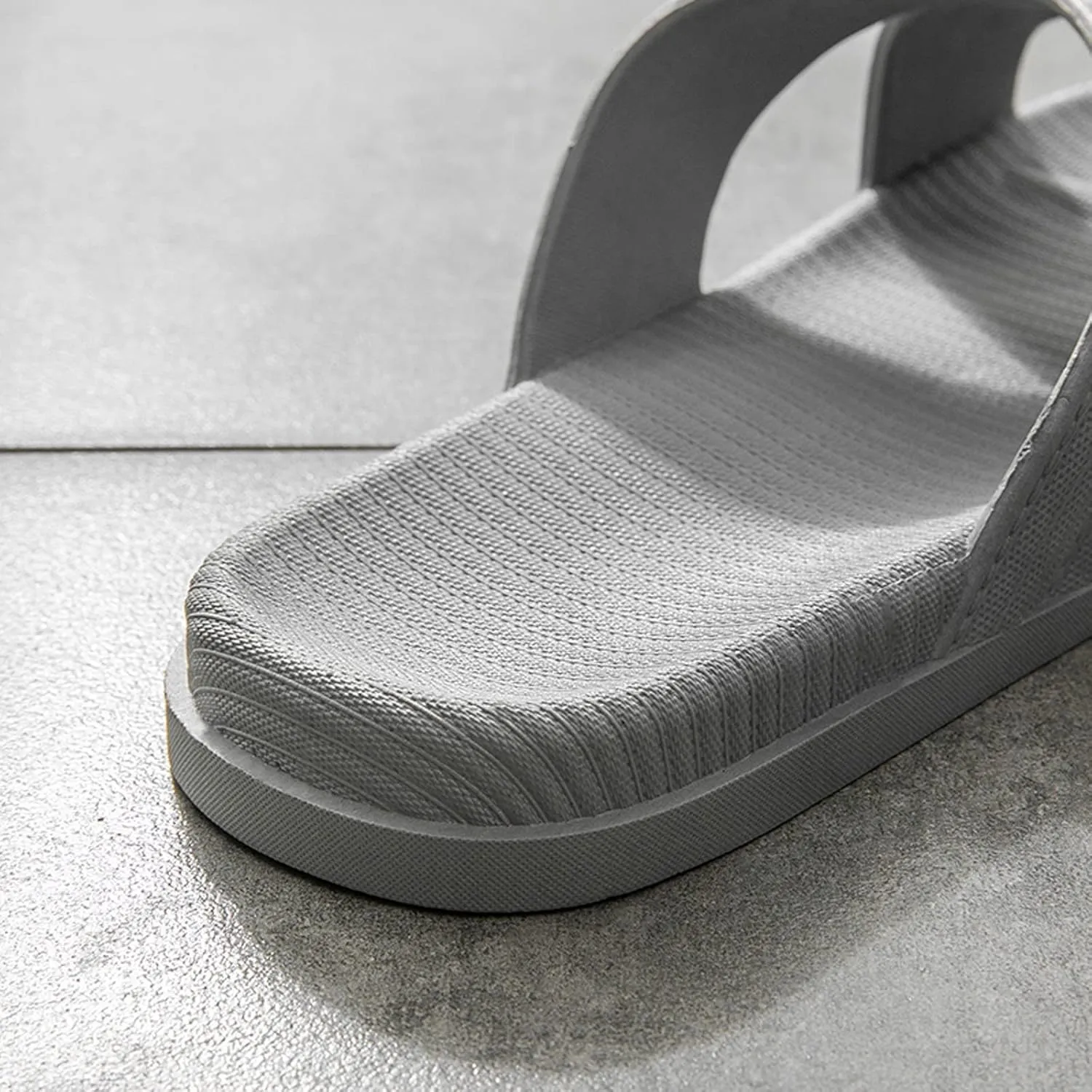 Bathroom Slippers Men Womens Slides Slides for Men for Women Gym Comfortable Ultra Comfort Slippers
