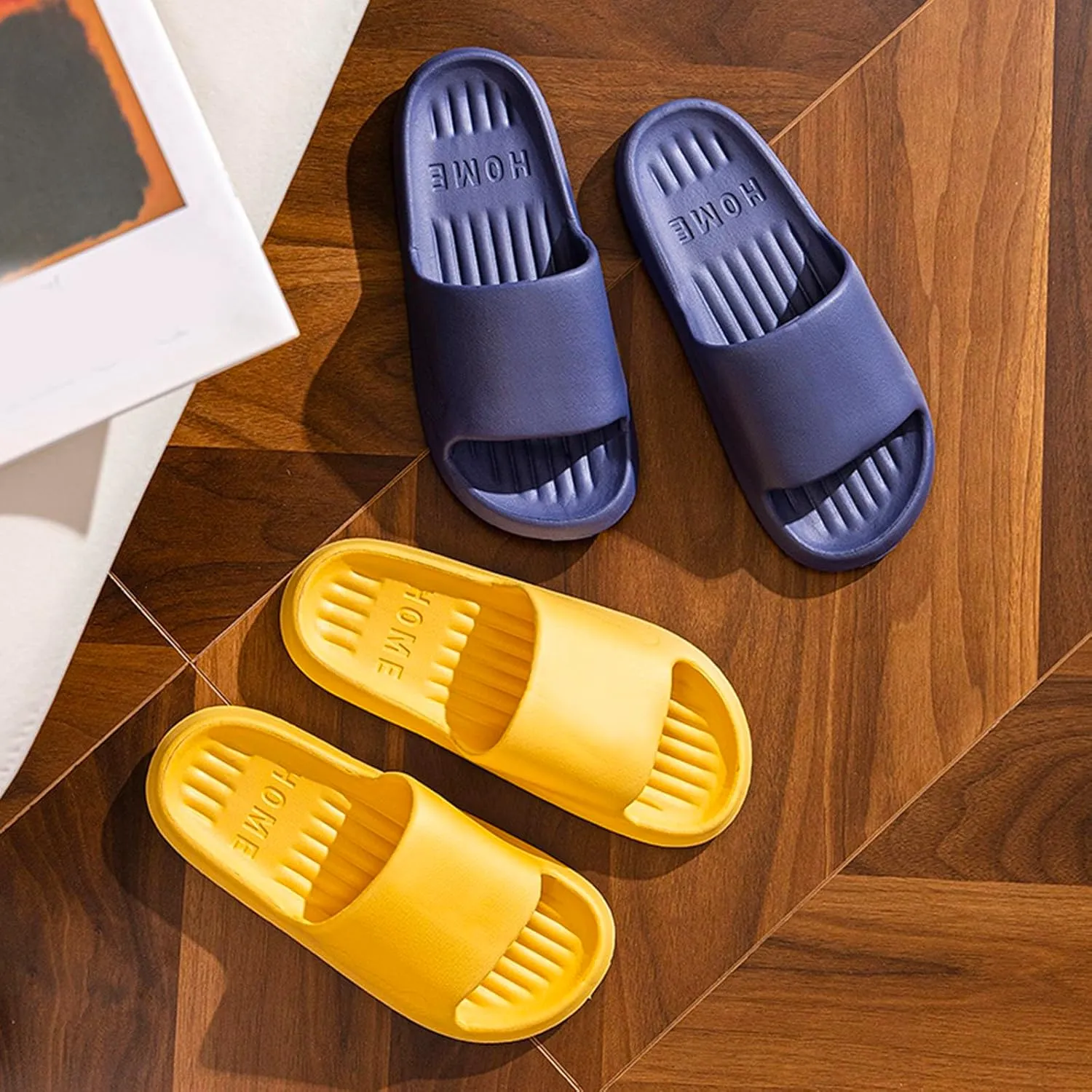 Cloud Slippers for Men Shower Shoes Women Bathroom Slippers Men Slides for Women Indoor Indoor Outdoor Bathroom