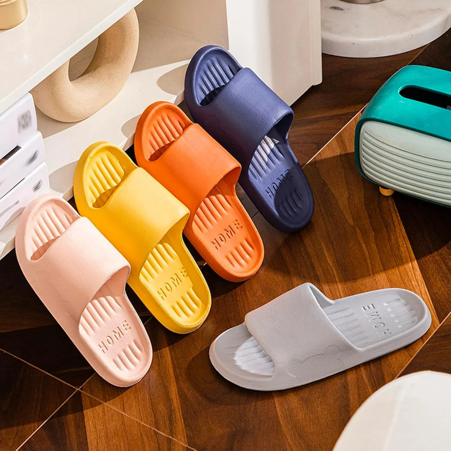 Cloud Slippers for Men Shower Shoes Women Bathroom Slippers Men Slides for Women Indoor Indoor Outdoor Bathroom
