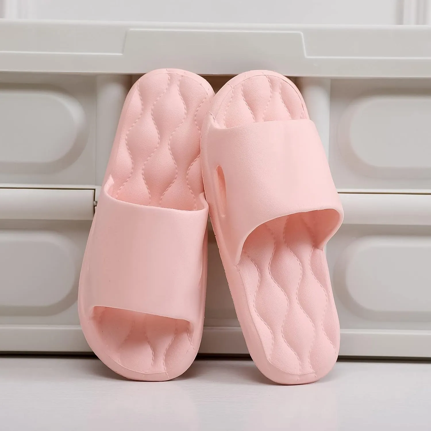 Cloud Slippers for Men Shower Shoes Women Mens Shower Shoes Womens Slides Gym Non Slip Indoor Outdoor Slippers