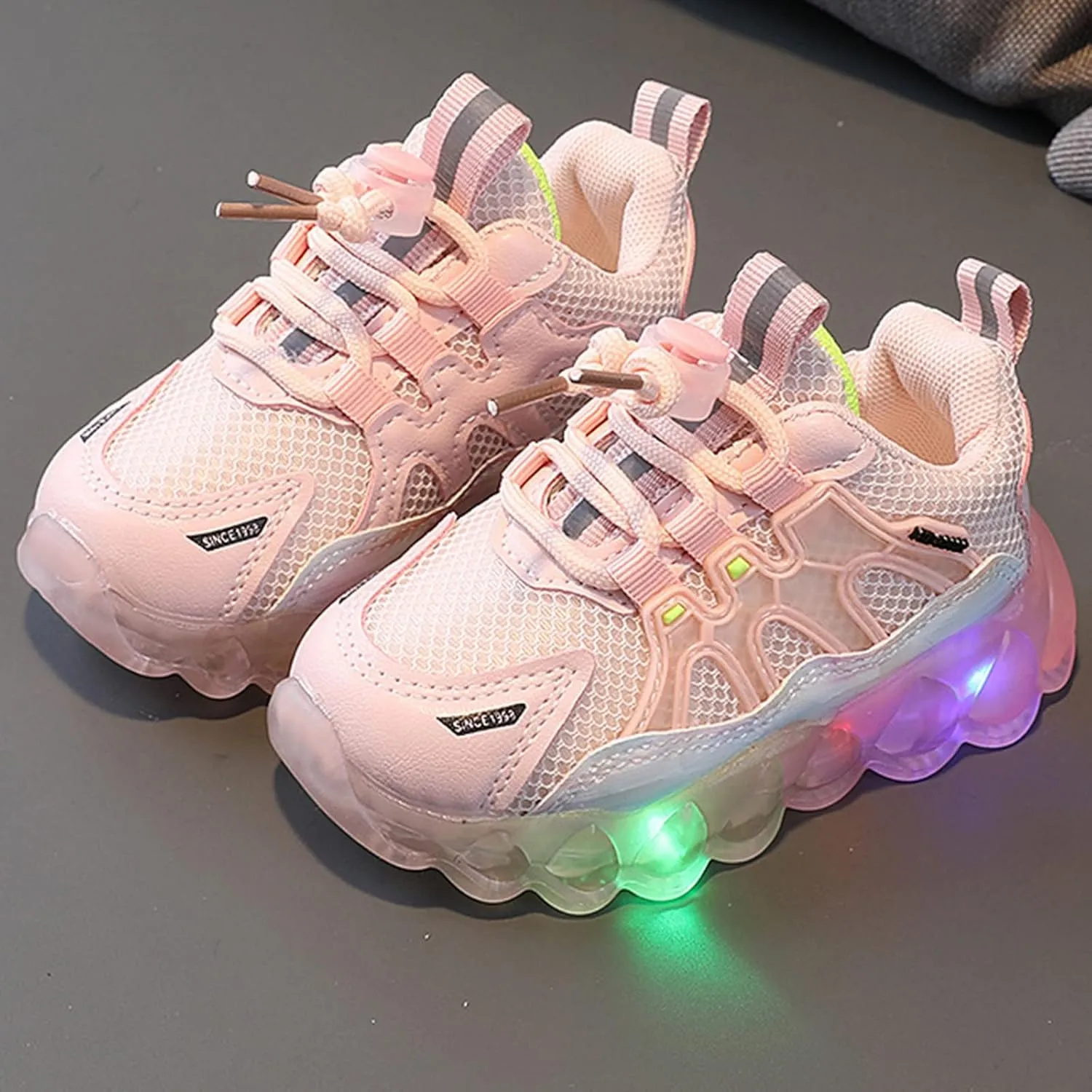 Fashion Light On Baby Shoes Breathable Soft Sole Slip-on Athletic Sneakers Toddler Cool Girls Fashion Sneaker