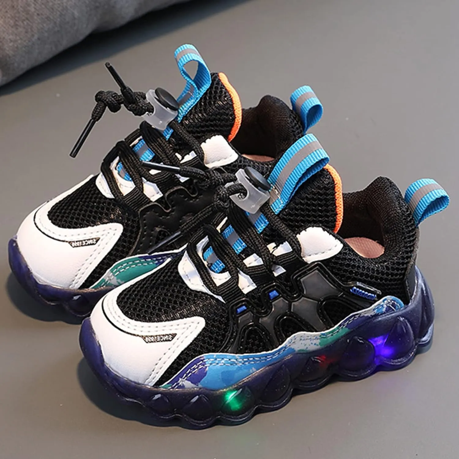 Fashion Light On Baby Shoes Breathable Soft Sole Slip-on Athletic Sneakers Toddler Cool Lighted Running Shoes