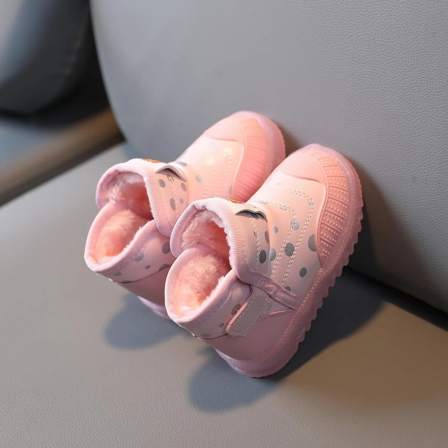 High Top Light Up Toddler Sneakers Boys Girls Cotton Plush Fashion Warm Sneaker Cute Casual Walking Snow Baby Boots