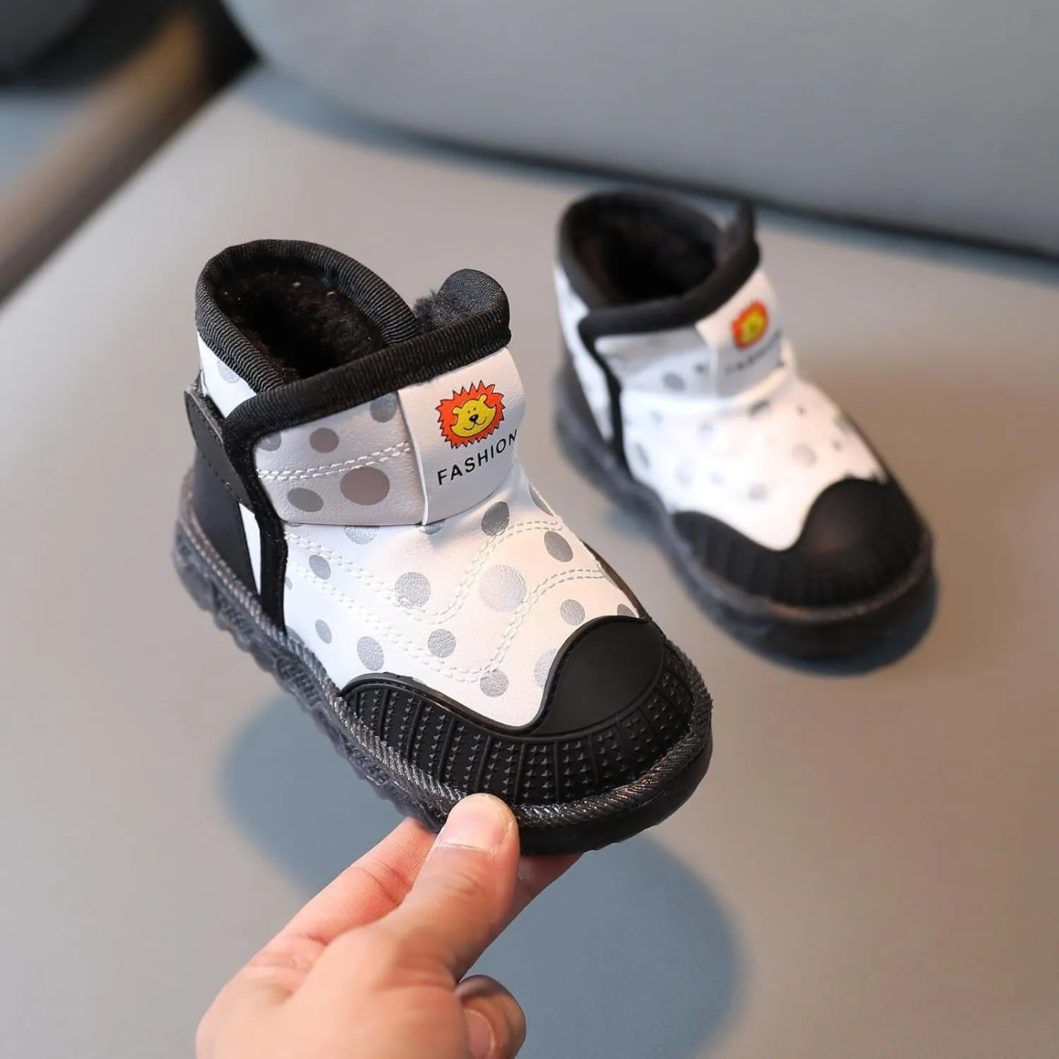 High Top Light Up Toddler Sneakers Boys Girls Cotton Plush Fashion Warm Sneaker Cute Snow Boots for Toddler Size 5
