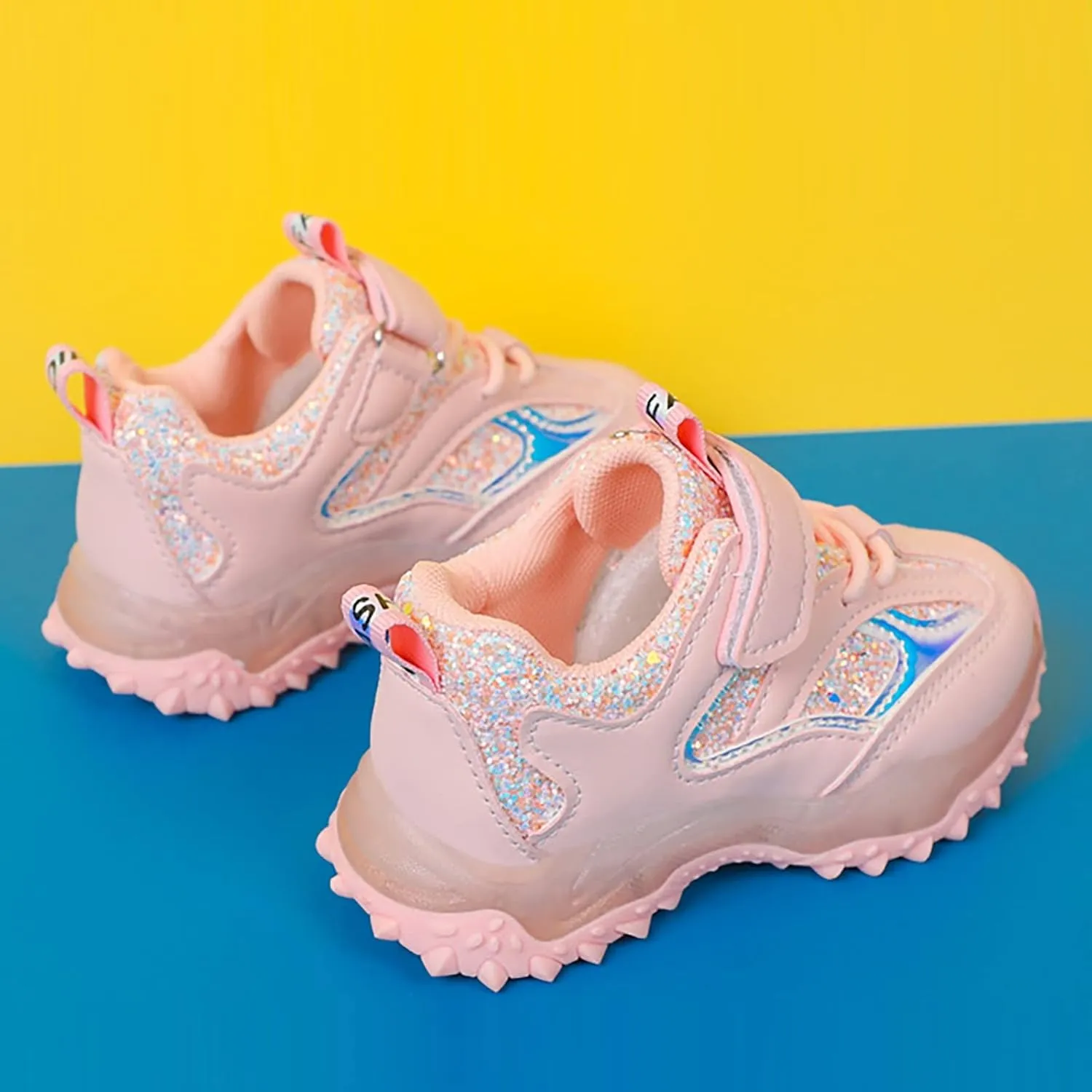 Kids Light Up Shoes for Girls Boys Flash Non Slip Soft Sole Sneakers for Birthday Youth Girls Dress Tennis Shoes