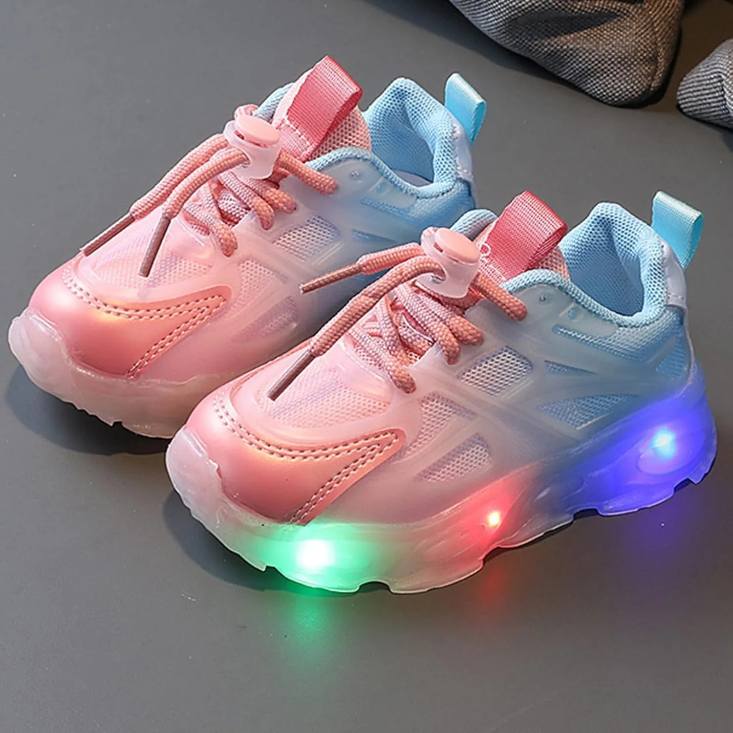 Kids Light Up Shoes Toddler Boys LED Luminous Running Trainers artoon Mesh Breathable Sports Walking Sneaker