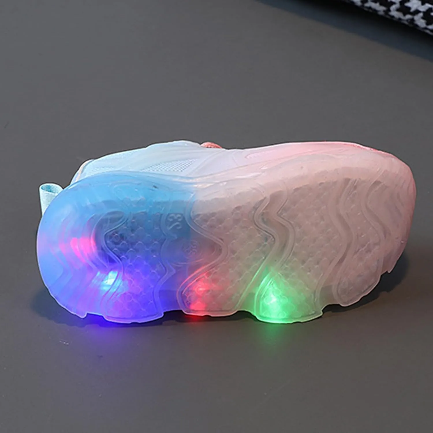 Little Boys Girls Light Up Shoes Breathable Lightweight Comfy Soft Running Trainer Tennis Sneakers for Toddler Kids