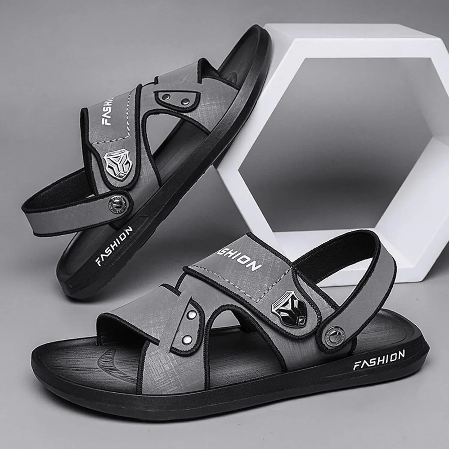 Men Shoes Flat Sandals Use Slippers Beach Wear Fashionable Sandals And Slippers Comfort Shoes