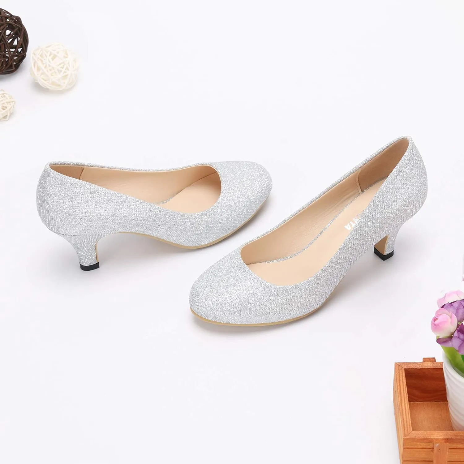 OCHENTA Women's Comfortable Low Kitten Heel Dress Shoes Round Toe Slip On Work Pumps