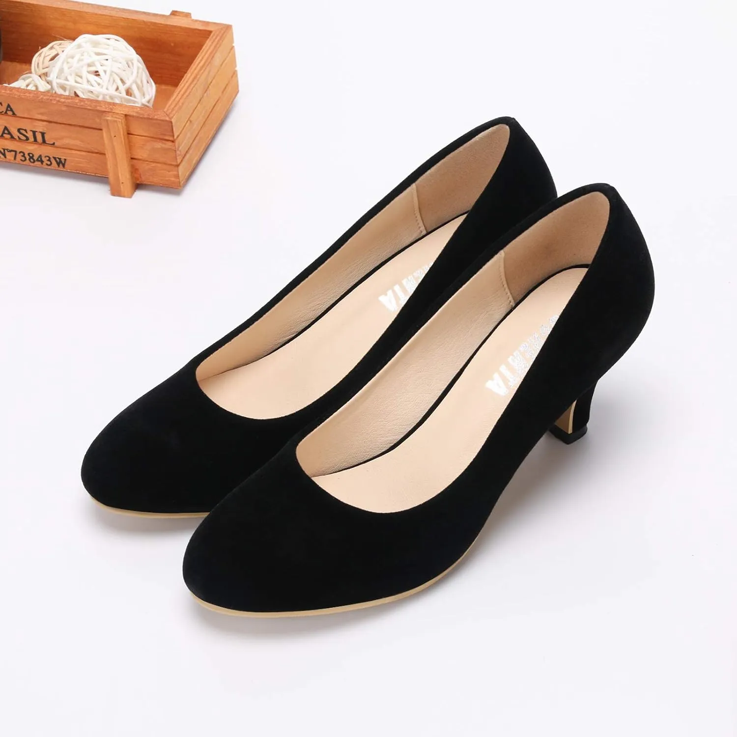 OCHENTA Women's Comfortable Low Kitten Heel Dress Shoes Round Toe Slip On Work Pumps