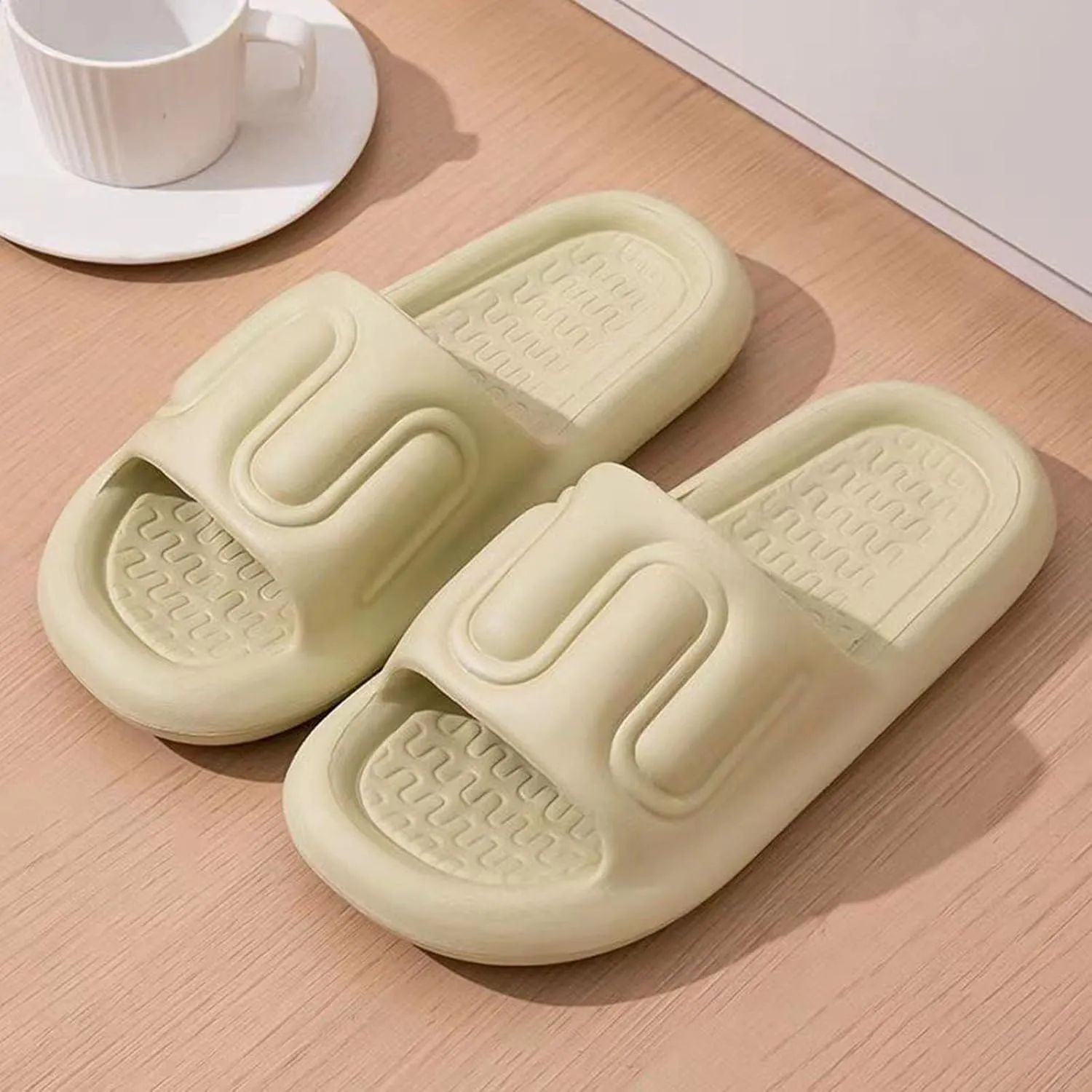Pillow Slippers for Women Comfortable Quick Drying Shower Slides Arch Support Sandals Cloud Slippers for Women
