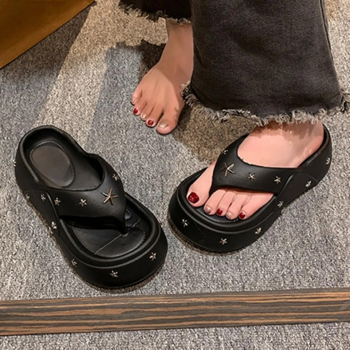 Star Platform Flip-flops Women Punk Comfortable Stylish Summer Non-slip Sandals