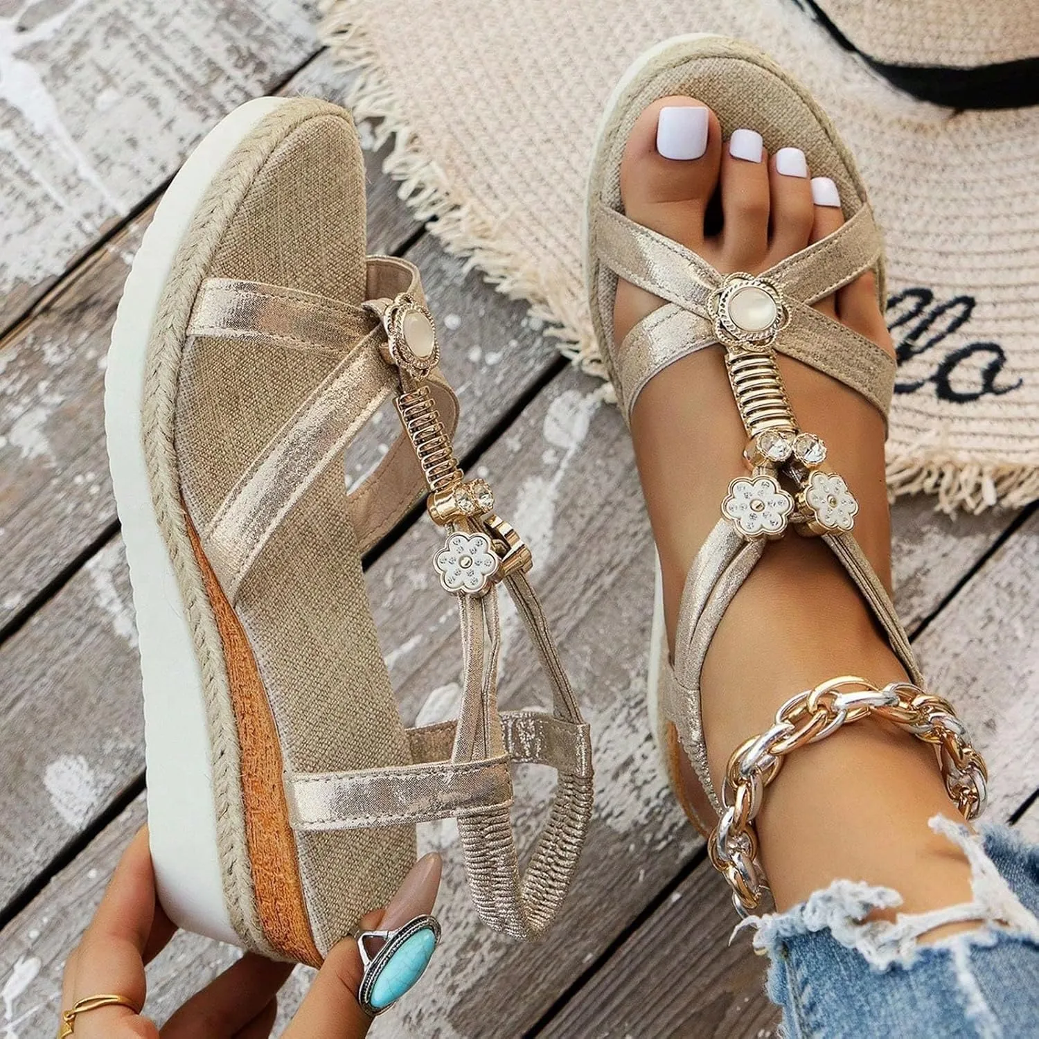 Summer Beach Sandals for Women 2025,Crystal Rhinestone Pearl Flat Sandals for Women Dressy Bling Sparkly Thong Sandals Comfortable T Strap Slip-On Shoes Casual Walking Sandals Strappy Sandals ﻿