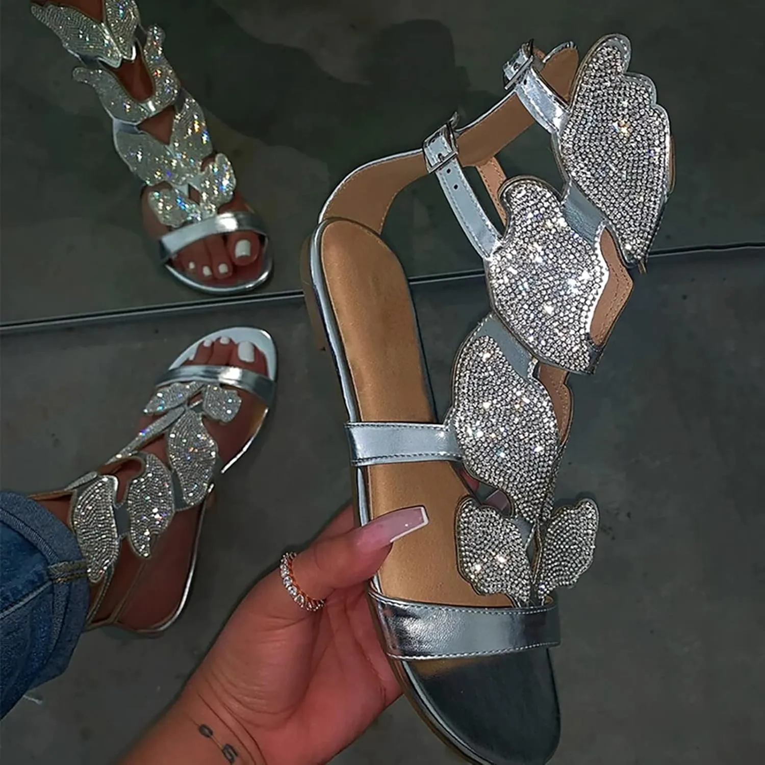 Temperament Flat Bottom Sandals for Women Minimalist Summer Casual Cool Shoes Rhinestone Decorative Sandals
