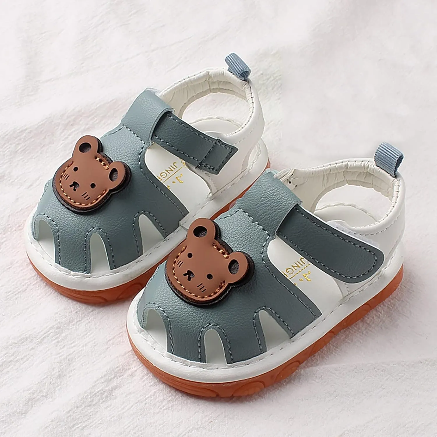 Toddler Baby Non Slip Sandals Lightweight Breathable Sneakers Luminous Run Sandals Adjustable Anti Slip Shoes