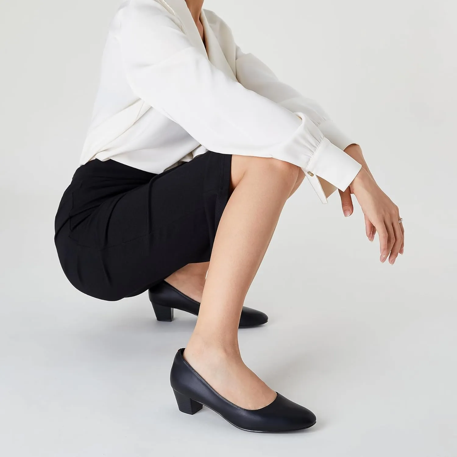 Trary Low Black Nude Blue Red Heels for Women Closed Round Toe Chunky Block 1.8 Inch Women's Heels Pumps Comfortable Dressy Work Casual PU Shoes for Wedding Office Business