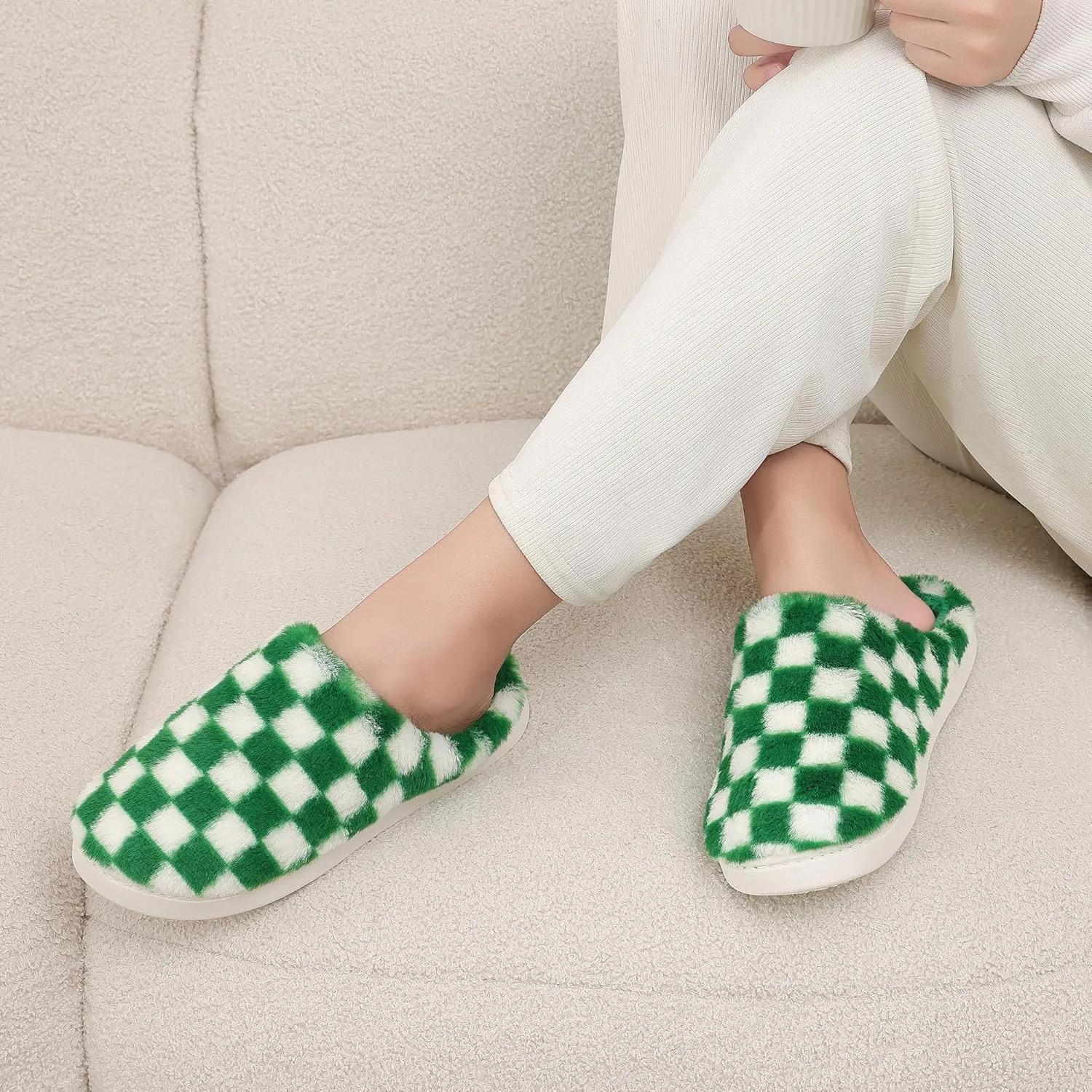 Women House Checkered Slippers - Mens Cozy Fuzzy Plaid Memory Foam Slippers with Faux Fur Lining for Indoor & Outdoor Comfort Soft Slides