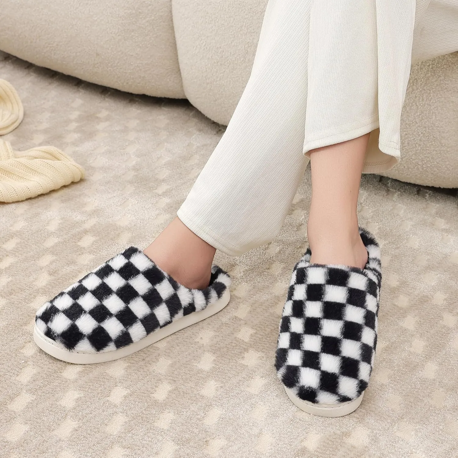 Women House Checkered Slippers - Mens Cozy Fuzzy Plaid Memory Foam Slippers with Faux Fur Lining for Indoor & Outdoor Comfort Soft Slides