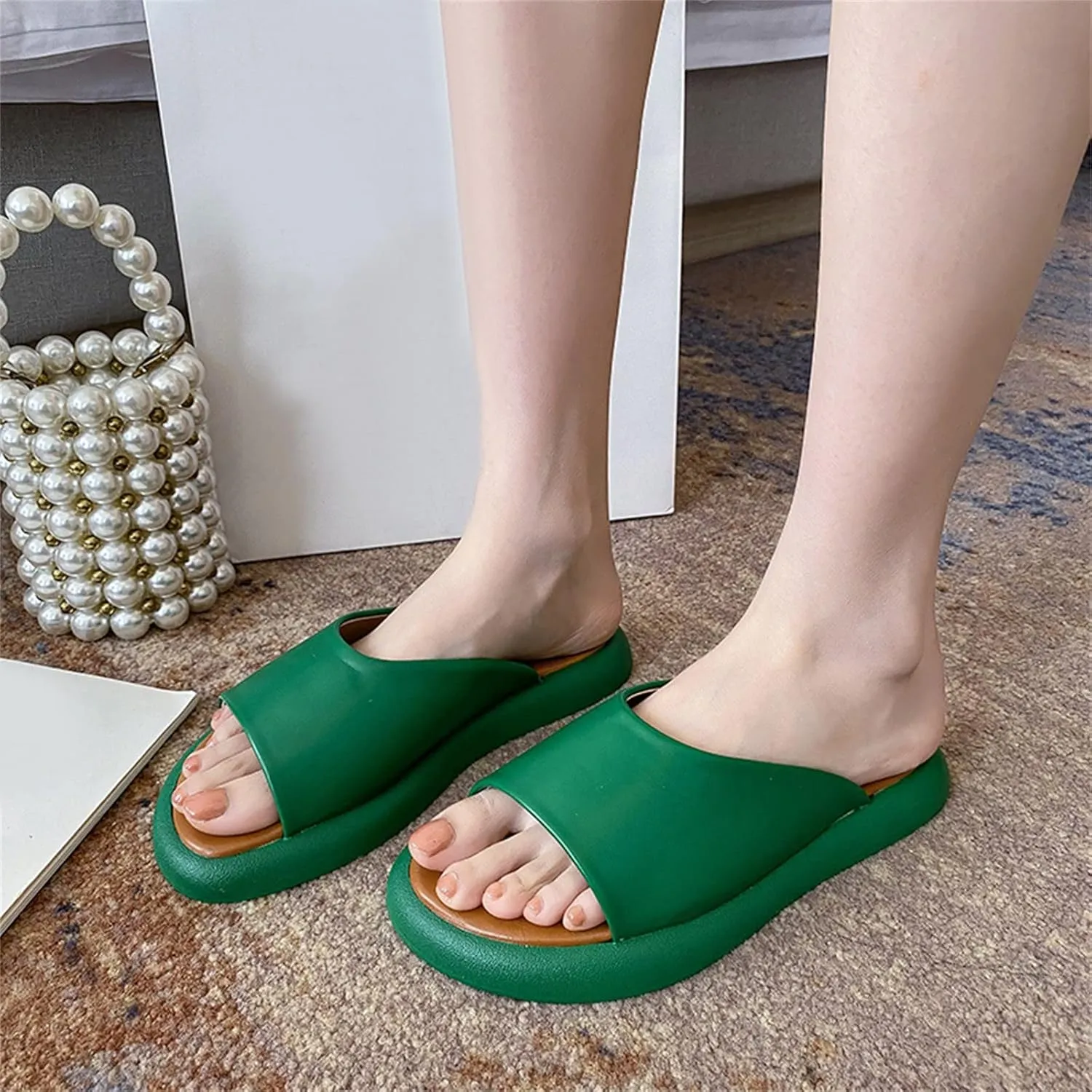 Women's Pillow Slippers Non Slip Quick Drying Shower Slides Non Slip Slides Sandals Women's Fashion Slippers