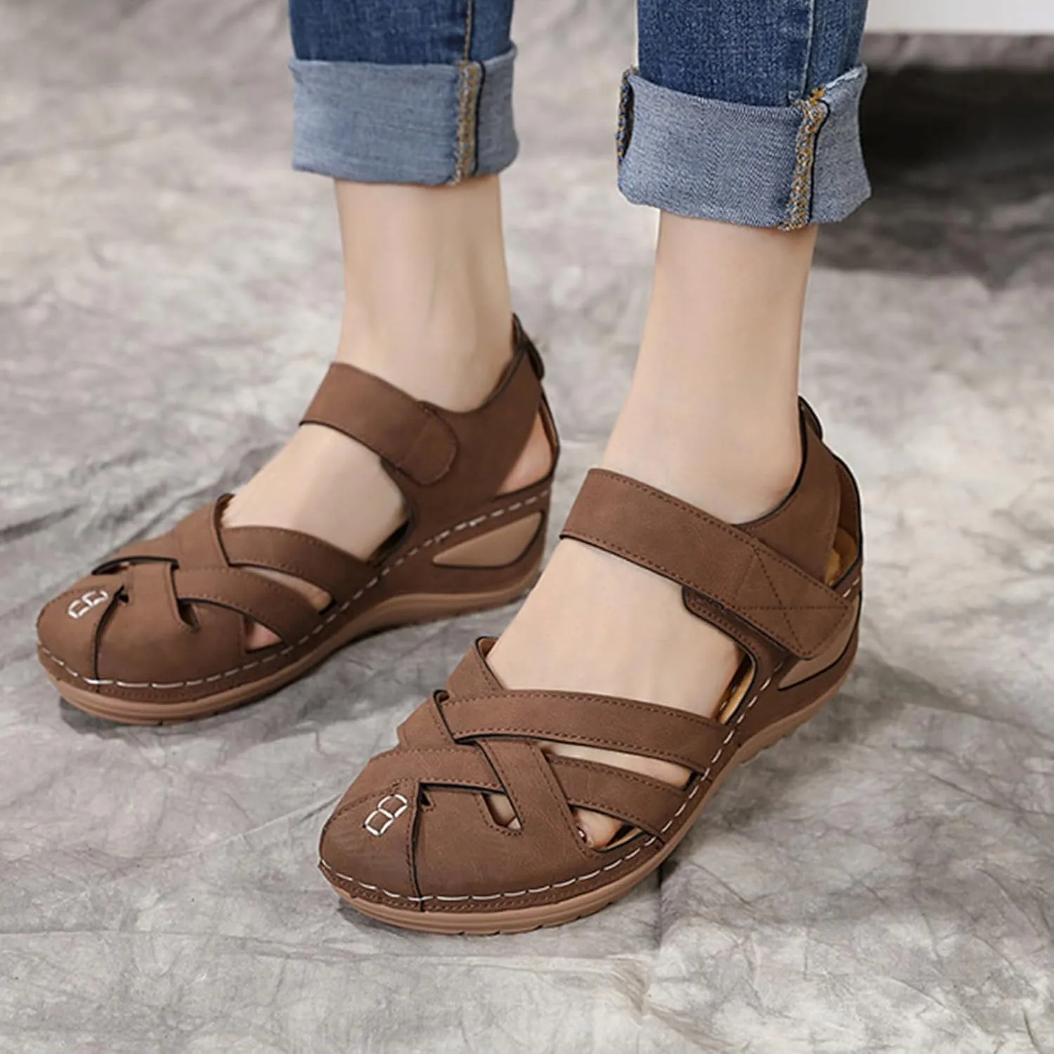 Womens Sandals Comfortable Flat Sandals:Summer Dressy Wedge Sandal Fashion Trendy Closed Toe Fisherman Sandal Hollow Out Sandals 2025